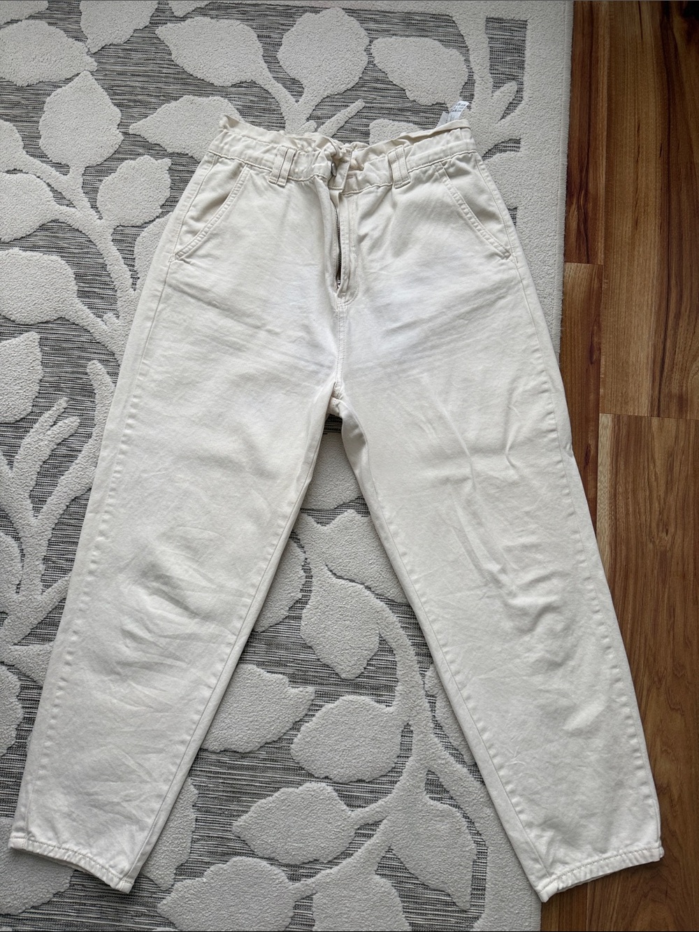 stradivarius Cream High-Waist Drawstring Chinos